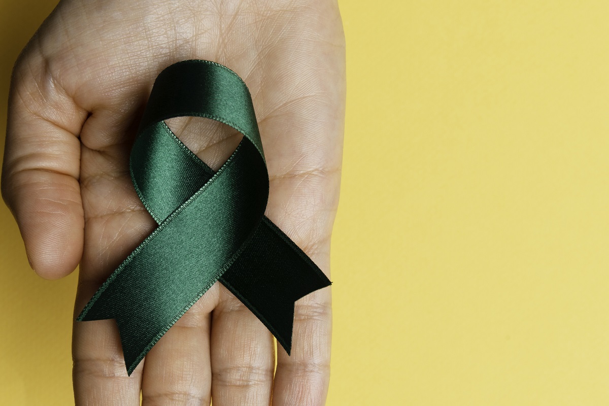 green ribbon symbol for kidney disease awareness